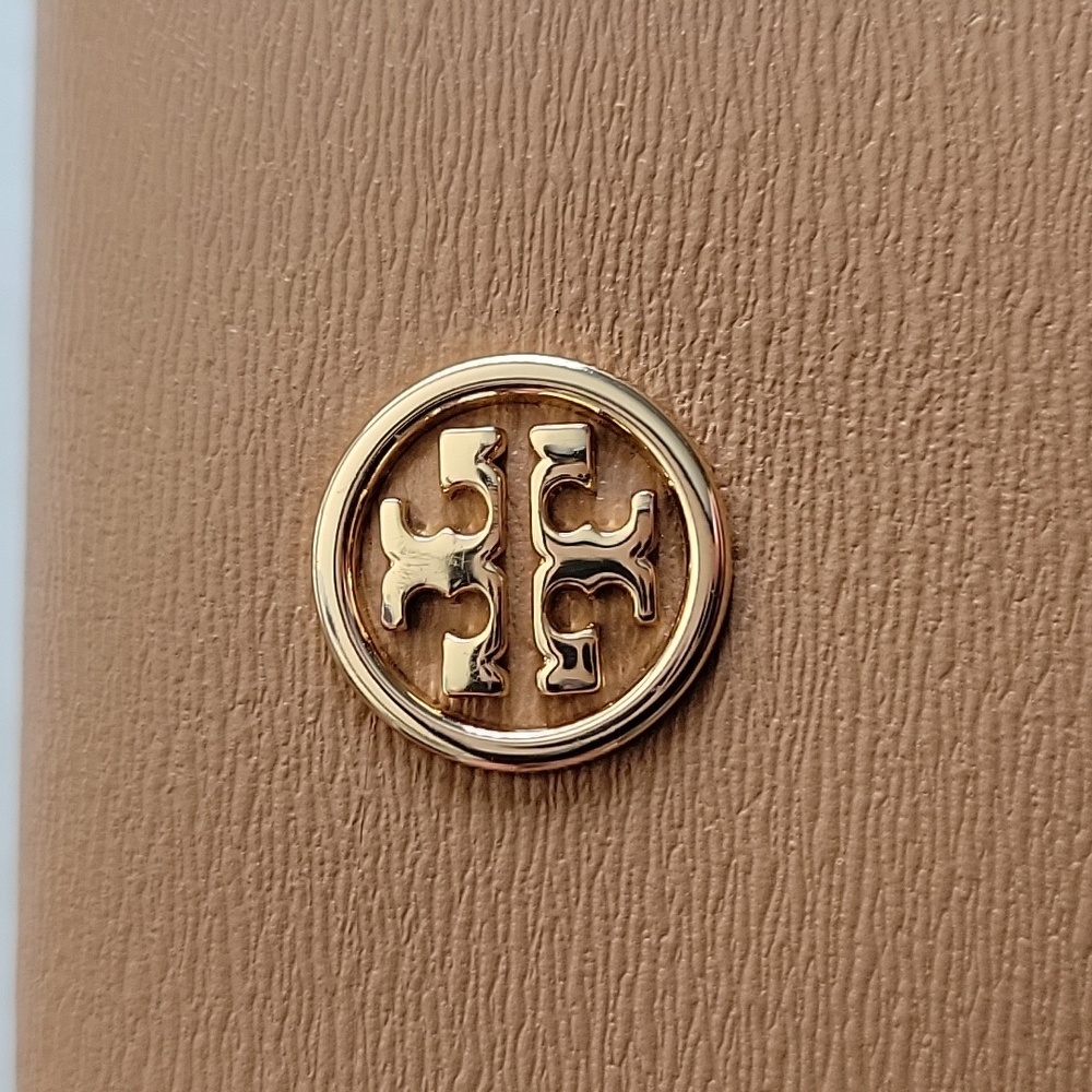 ⭐️EUC Tory Burch Parker Tote - Picture 5 of 15